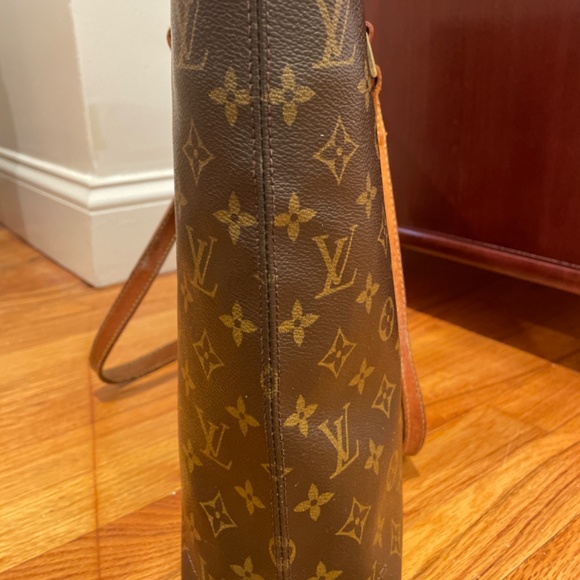 Louis Vuitton Luco Bag - Picture 4 of 13